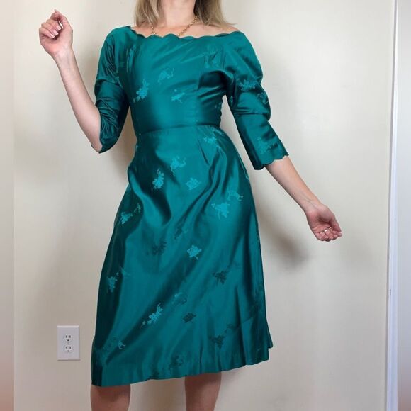 Vintage 50 Silk Taffeta Damask Green Sheath Dress - Picture 1 of 3